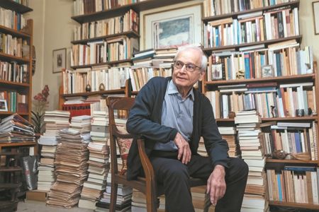 «Στον πάτο κάθε ποιήματος βρίσκεται το θέμα του χρόνου»