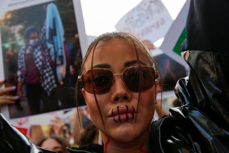 Ιράν: Διαδηλώσεις αλληλεγγύης σε όλο τον κόσμο