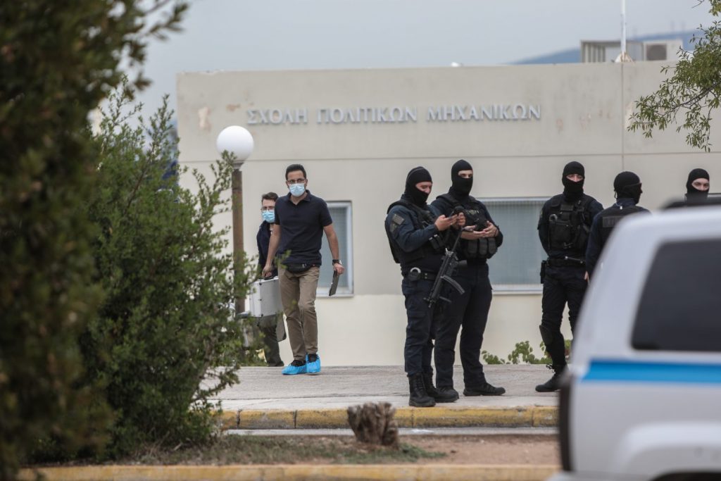 Ασυλο στην ανομία