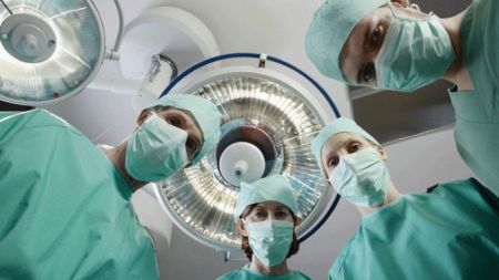 Πλεύρης: Σε αναστολή 1.500 χειρουργεία στα Παίδων λόγω έλειψης αναισθησιολόγων