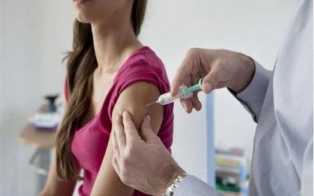 Πλεύρης: Αντιγριπικό εμβόλιο χωρίς συνταγή για ορισμένους