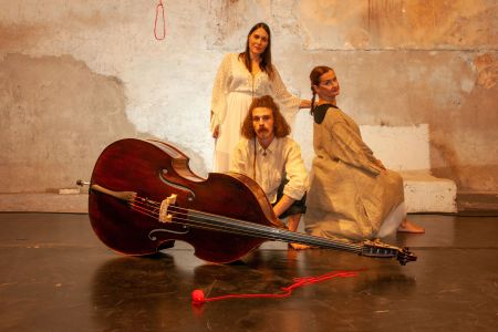 Ελευθερία Ρίζου: Αναζητώντας την σχέση σώματος – επικοινωνίας