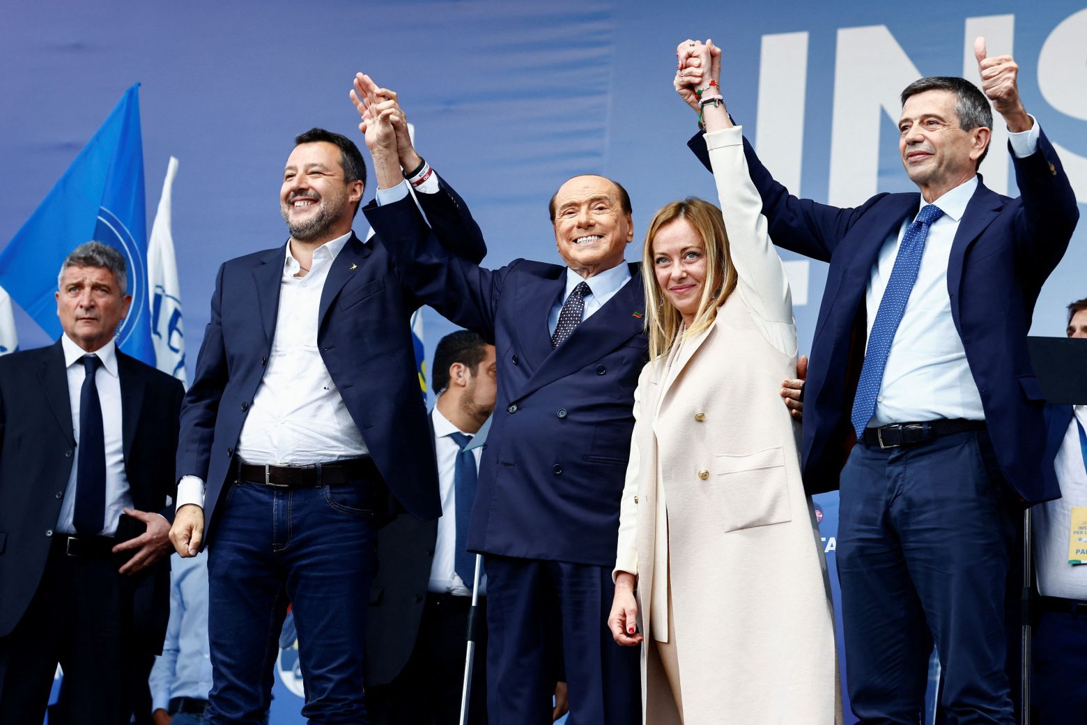 Italia: Berlusconi, Meloni e Salvini si incontrano per formare nuovo governo – Cronaca – cronaca