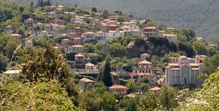 Vamvakou: Stavros Niarchos’ birthplace is an incubator for aspiring startuppers