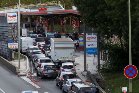 Στο Βέλγιο οι Γάλλοι οδηγοί για βενζίνη