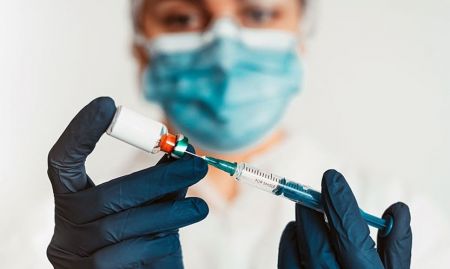 Εμβόλιο mRNA και για το μελάνωμα; Τι ανακοίνωσαν Moderna και MSD