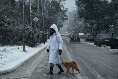 Καιρός: Νέο SOS από ΕΜΥ – Βροχές και χιόνια μέχρι και την Τρίτη