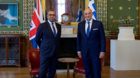 Συνάντηση Δένδια-Κλέβερλι: Κοινή δέσμευση για σταθερότητα και ασφάλεια στα Δ. Βαλκάνια και την Αν. Μεσόγειο