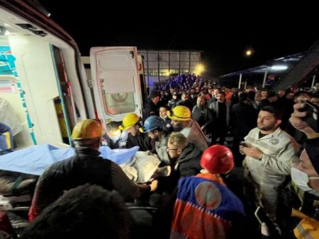 Αυξάνονται οι νεκροί του ορυχείου στην Τουρκία: Εφτασαν τους 40
