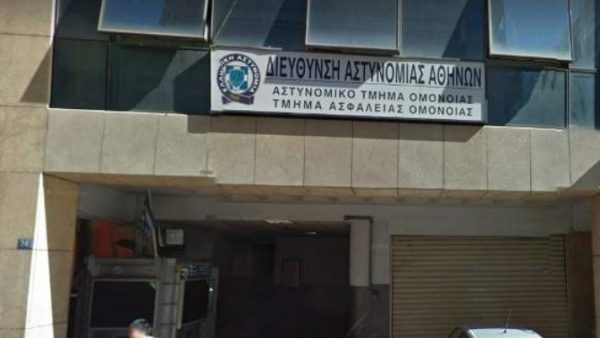 Ελεύθεροι υπό όρους οι αστυνομικοί που κατηγορούνται για ομαδικό βιασμό