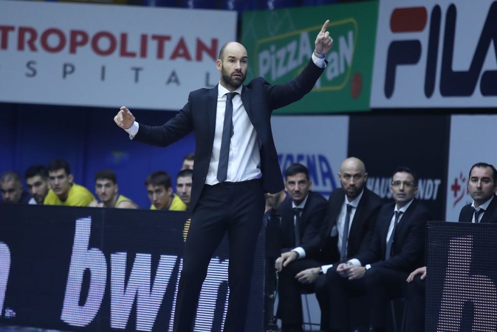 Περιστέρι – Τενερίφη (88-81): Τους «έδεσε» κόμπο ο Σπανούλης