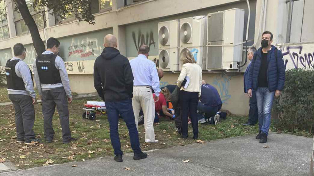 Θεσσαλονίκη: Φοιτητής έπεσε στο κενό από τον τρίτο όροφο του ΑΠΘ