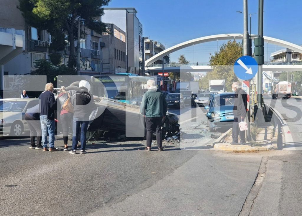 Μεσογείων: Ανατράπηκε αυτοκίνητο – Κλειστή η άνοδος