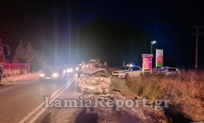 Λαμία: Ένας νεκρός και δύο τραυματίες σε σφοδρή σύγκρουση