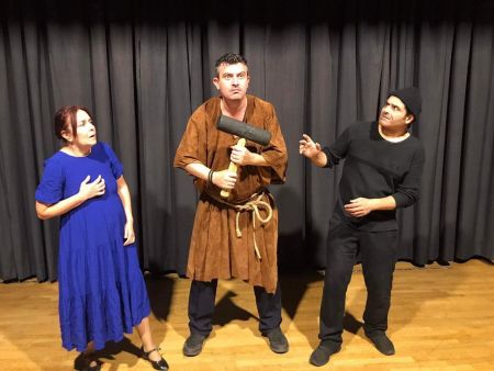 “Εβίν” – Θεατρικό μονόπρακτο της Ρούλας Κοντέα