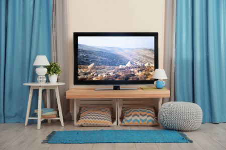 Smart TV: Πώς πρέπει να την καθαρίζετε για να μην κάνετε ζημιά στην οθόνη