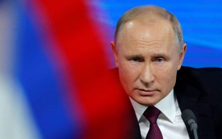 Πούτιν: Η Ρωσία θα υπερασπιστεί τα συμφέροντά της με κάθε διαθέσιμo μέσo