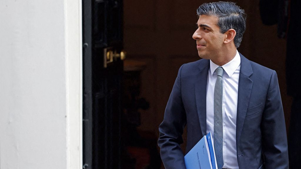 Η εκδίκηση του απαισιόδοξου κ. Σούνακ – Θα βγάλει τη Βρετανία από την τρικυμία