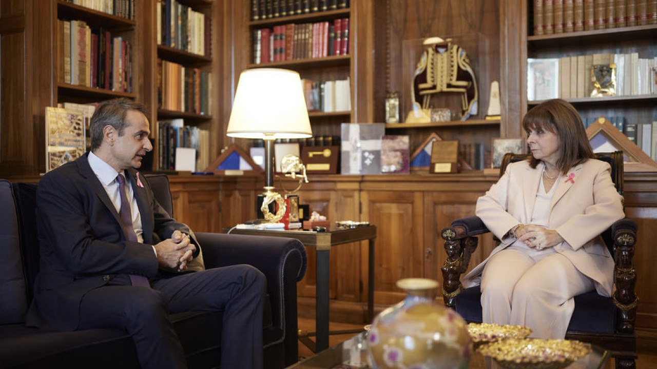 Μητσοτάκης: Συνάντηση με Σακελλαροπούλου – Η κυβέρνηση θα συνεχίσει να στηρίζει νοικοκυριά και επιχειρήσεις