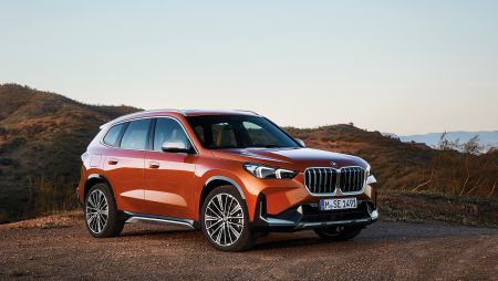 BMW X1, Πλουραλισμός