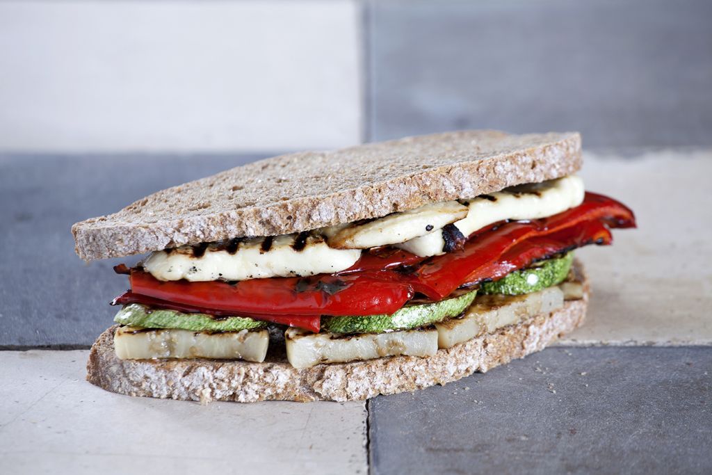 Σάντουιτς με σαχάνι και λαχανικά