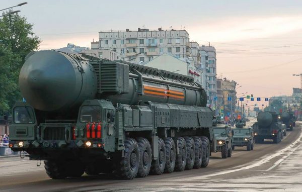 Ρωσία: Νόμιμος στόχος οι εμπορικοί δορυφόροι των ΗΠΑ και των συμμάχων τους
