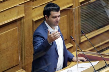 Απάντηση Κάτση στον Πιερρακάκη: «Ούτε λέξη για την ταμπακιέρα κρύβεται στην επιφάνεια»