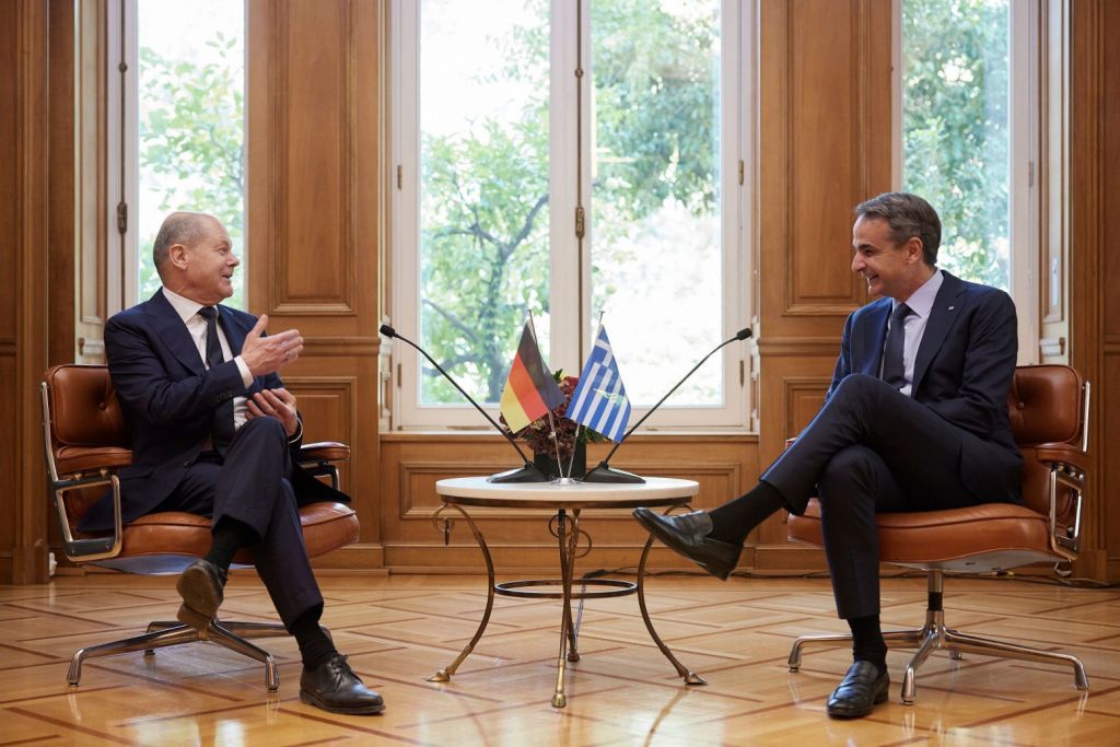 Μητσοτάκης – Σολτς: Τι συζήτησαν πίσω από τις κλειστές πόρτες του Μαξίμου