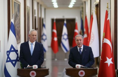 Ολο και πιο κοντά Τουρκία – Ισραήλ: Αποκατάσταση αμυντικών σχέσεων