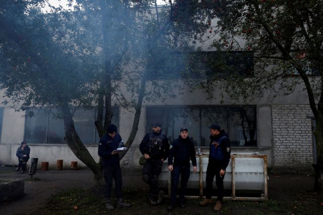 Ζελένσκι: 4 εκατ. Ουκρανοί πλήττονται από τις διακοπές ρεύματος