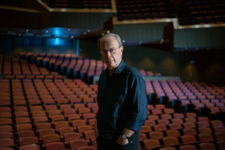 Γιάννης Βακαρέλης, «Το μεγαλύτερο ατού του Μεγάρου είναι οι υπάλληλοί του»