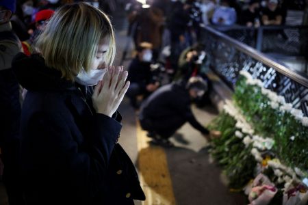 Νότια Κορέα: Απαντήσεις για την τραγωδία στη Σεούλ ζητά όλη η χώρα