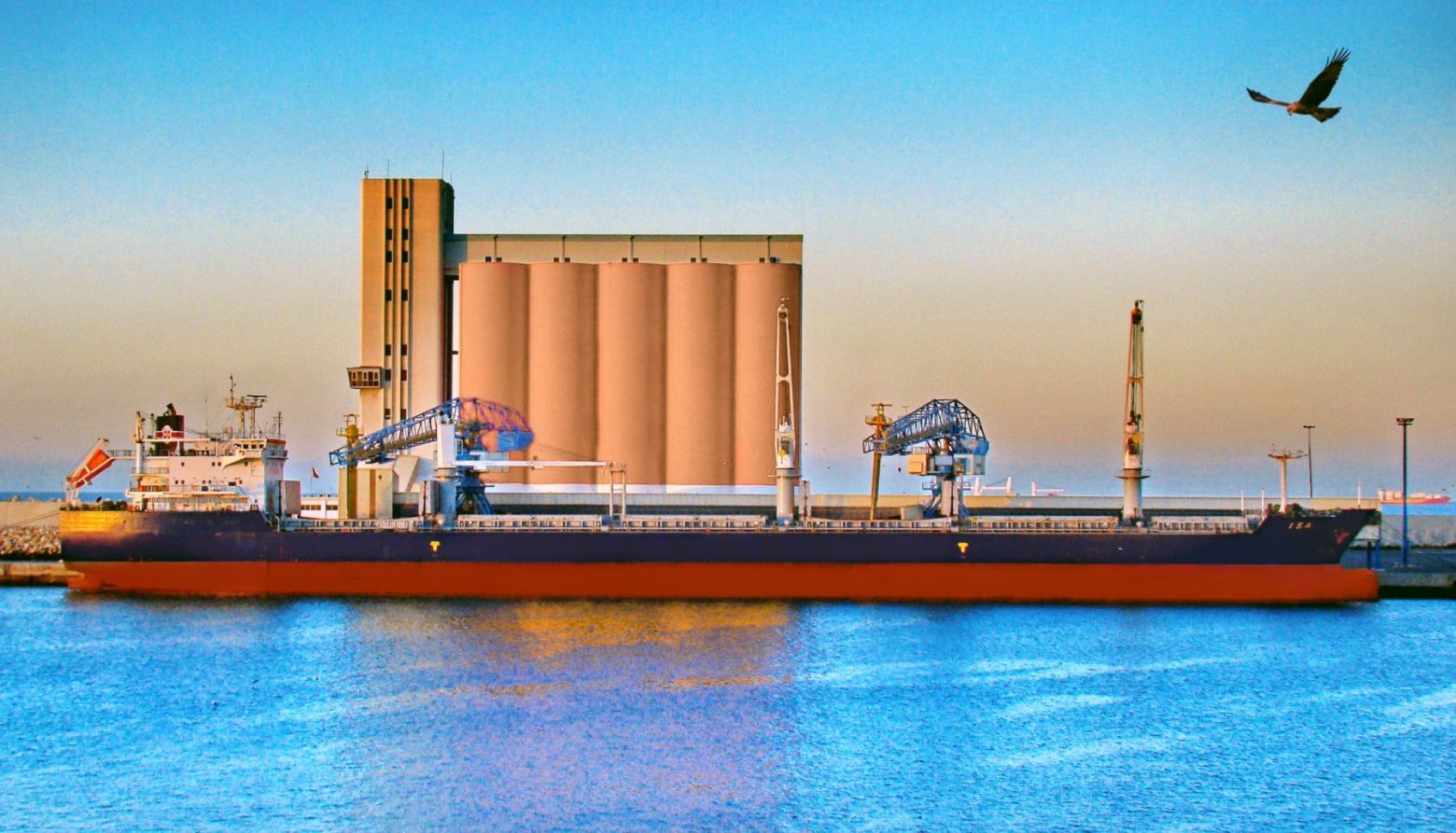 Τουρκία: Ρωσία και Ουκρανία να συνεχίσουν την εφαρμογή της συμφωνίας για τα σιτηρά