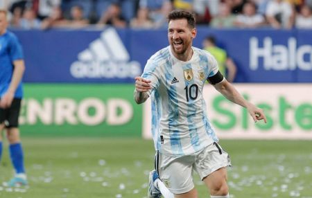 Οι οπαδοί της Αργεντινής απειλούν όλο τον κόσμο για τον Μέσι: «Όποιος τον τραυματίσει θα κινδυνεύσει»