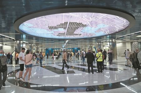 To μετρό τα αλλάζει όλα στο μεγάλο λιμάνι