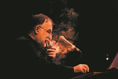 «Τα μπλουζ του Θάνου» στο Μέγαρο