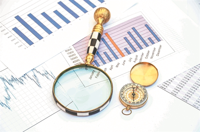 Tο βασίλειό μου για μια… πυξίδα αλήθειας