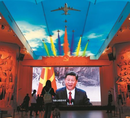 Ο Σι Τζινπίνγκ κλείνει την Κίνα σε νέο «Σινικό Τείχος»