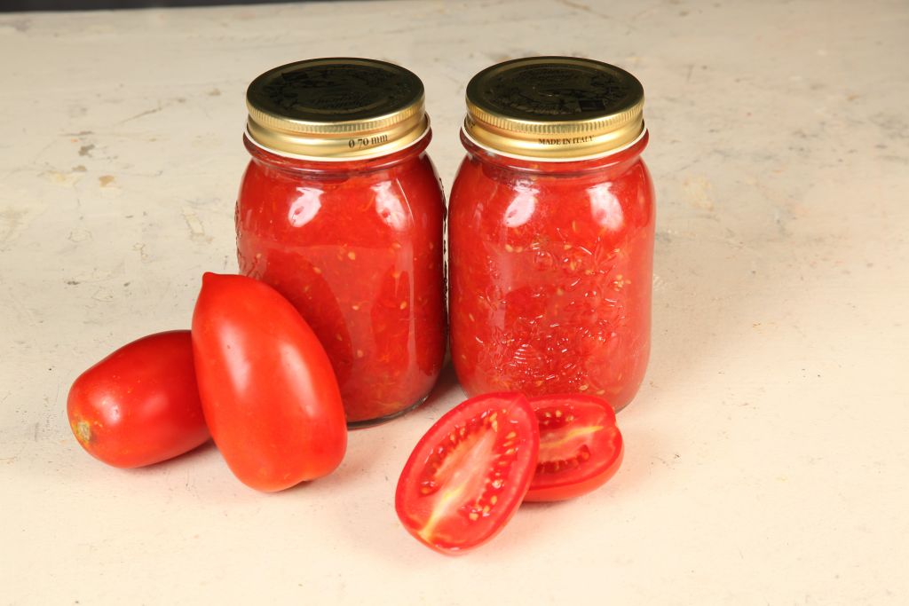 Εύκολη σάλτσα και πελτές ντομάτας