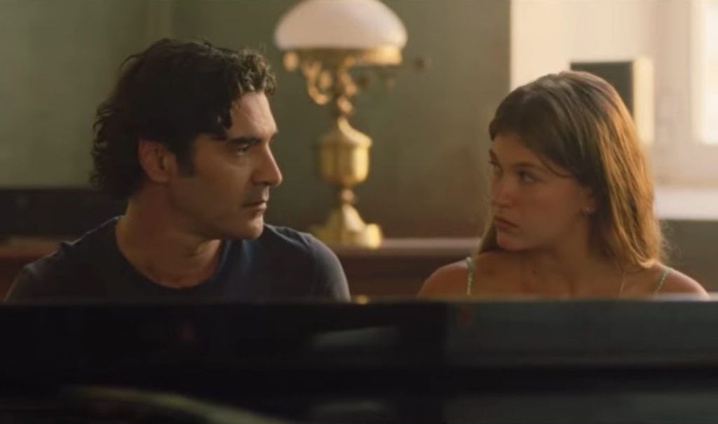 Maestro: Η ερωτική σκηνή Παπακαλιάτη – Ανδριολάτου «άναψε» το Twitter