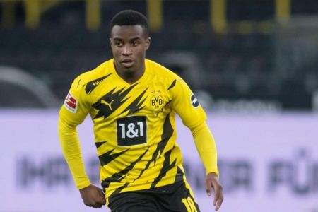 Μουκοκό: To 17χρόνο «αστέρι» της Ντόρτμουντ έγραψε ιστορία στην Bundesliga