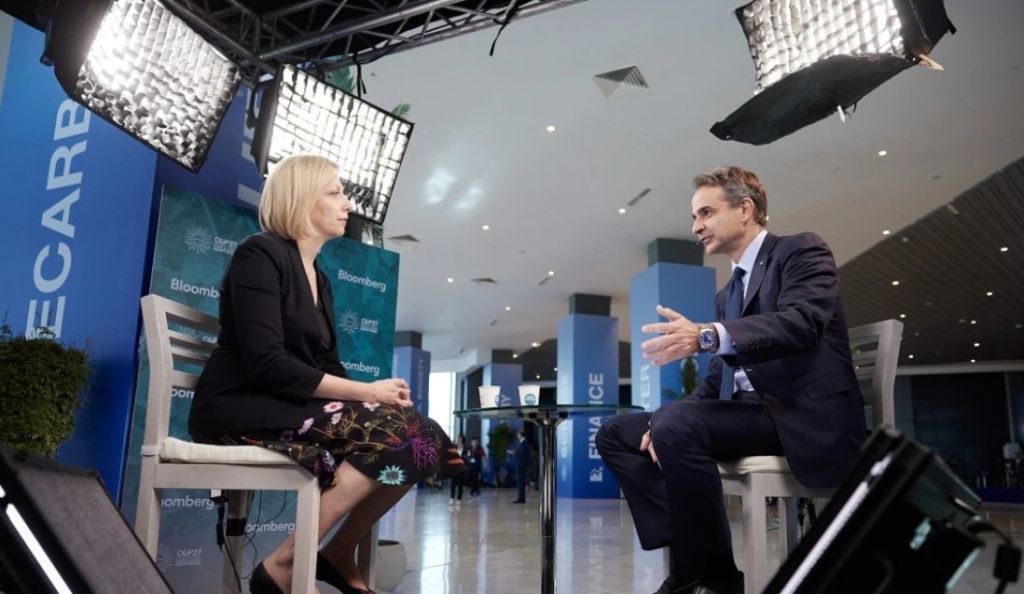 Μητσοτάκης σε Bloomberg: Η Ελλάδα θα απαγορεύσει τα παράνομα συστήματα παρακολούθησης – Κοινό πρόβλημα όλης της Ευρώπης