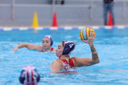 ΝΟΒ – Ολυμπιακός (11-12): Πέρασαν και από τη Βουλιαγμένη οι «ερυθρόλευκες»