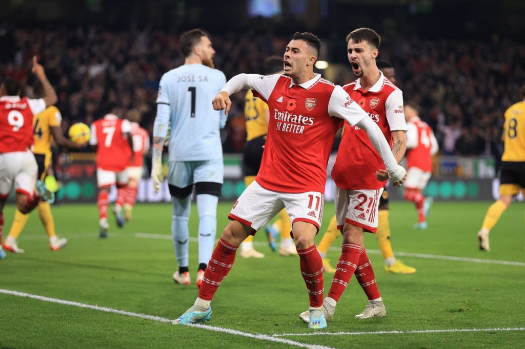 Γουλβς – Άρσεναλ (0-2): Καλπάζουν προς τον τίτλο οι «κανονιέρηδες»