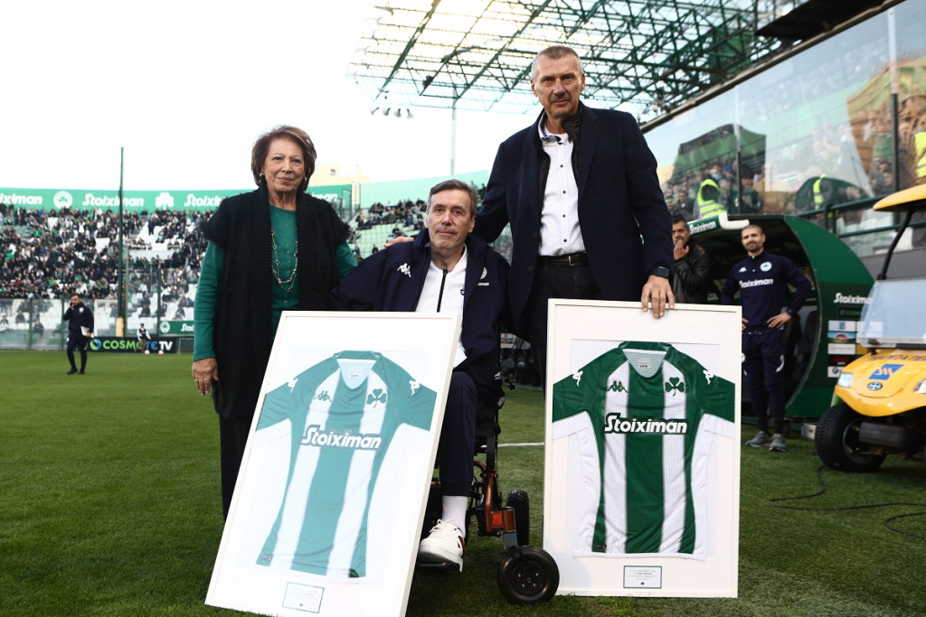 Συγκλόνισε στη Λεωφόρο ο Σπύρος Μαραγκός – Στο πλευρό του ο Βάντσικ