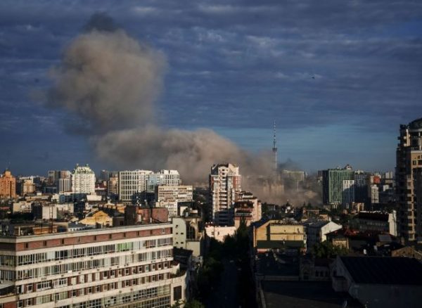 Πόλεμος στην Ουκρανία: Πυραυλική επίθεση στο Κίεβο ενώ είναι σε εξέλιξη η Σύνοδος των G20