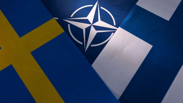 Φινλανδία: Θα πρέπει να εξετάσει την είσοδο στο ΝΑΤΟ χωρίς τη Σουηδία, δηλώνει ο υπουργός Εξωτερικών | tovima.gr