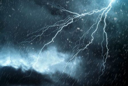 Ισχυρές καταιγίδες τις επόμενες ώρες: Ποιες περιοχές θα σαρώσει η κακοκαιρία – Δείτε χάρτη