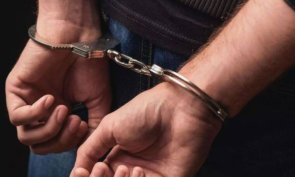 Πάρος: Συνελήφθη 29χρονος για αποπλάνηση τριών 14χρονων μαθητριών