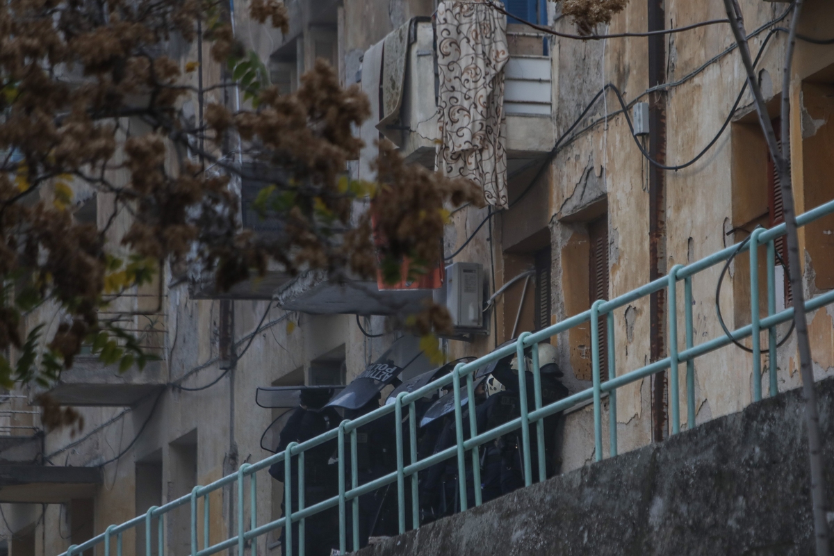 Οργιο βίας, συλλήψεων και καταστολής στα Προσφυγικά -Τι καταγγέλλουν οι δικηγόροι των συλληφθέντων